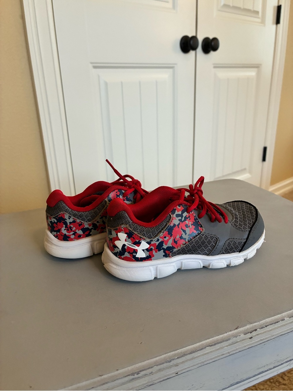 Under Armour Kids Gray Sneakers with Red & Pink Camo Accent